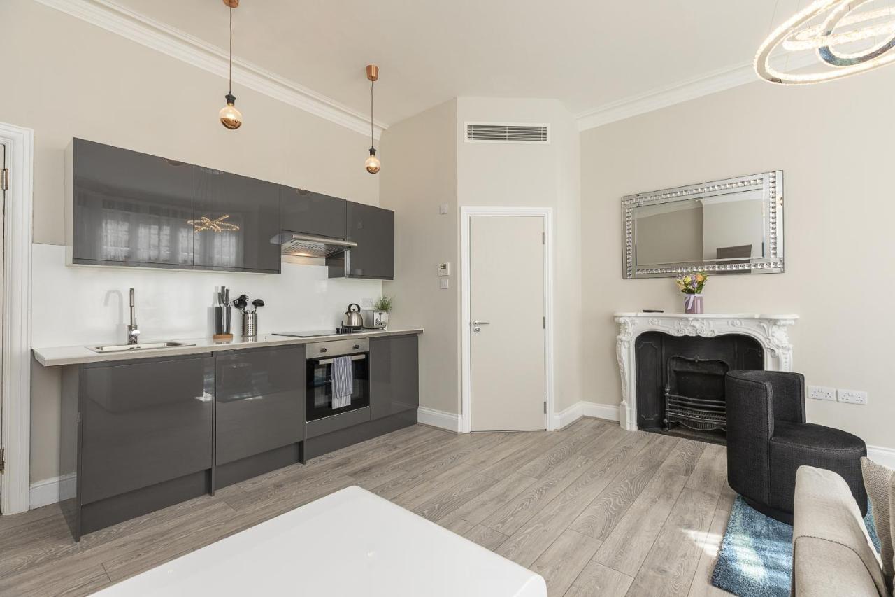 Air Conditioned Apt High St Kensington London Exterior photo