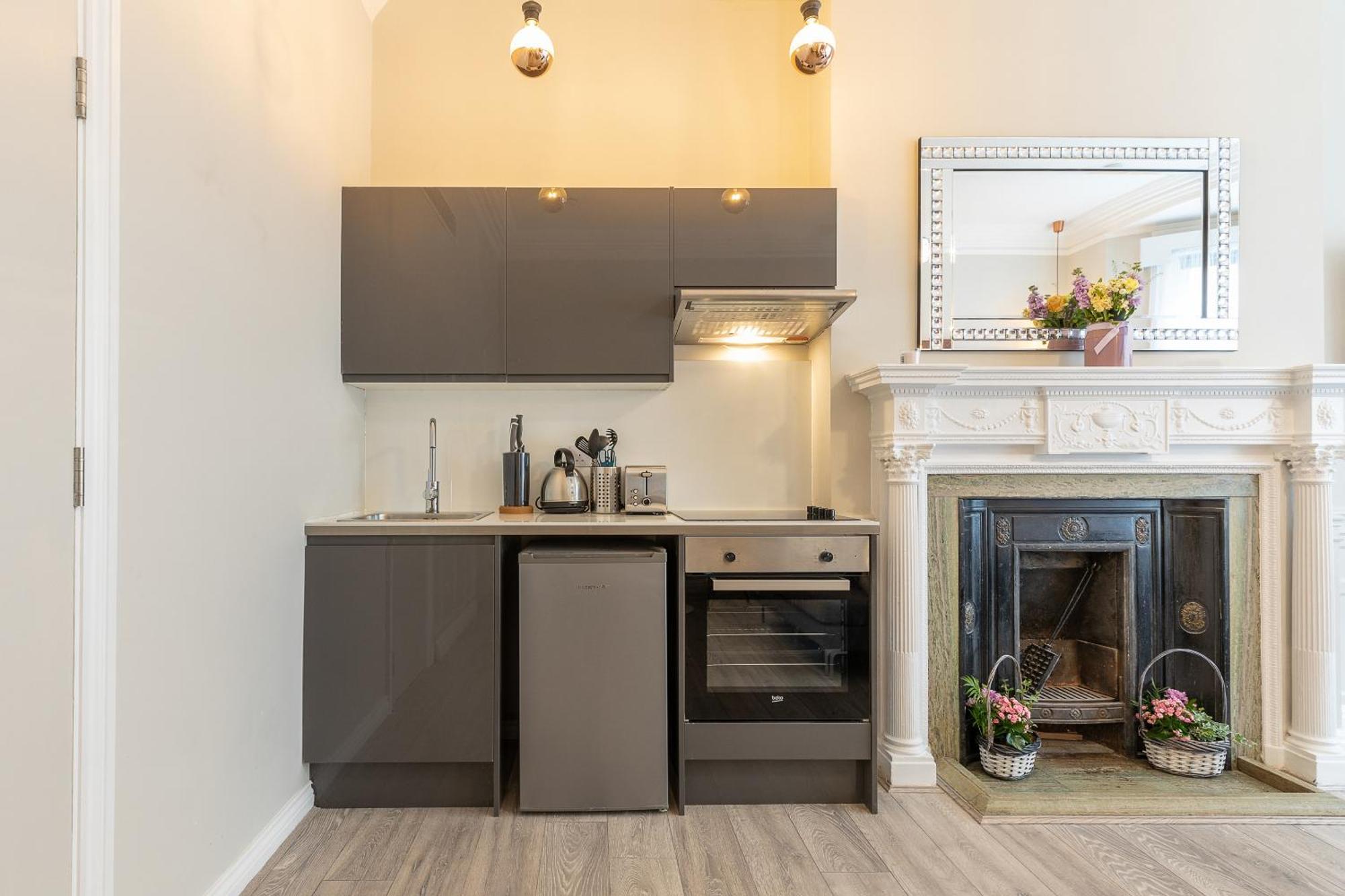 Air Conditioned Apt High St Kensington London Exterior photo