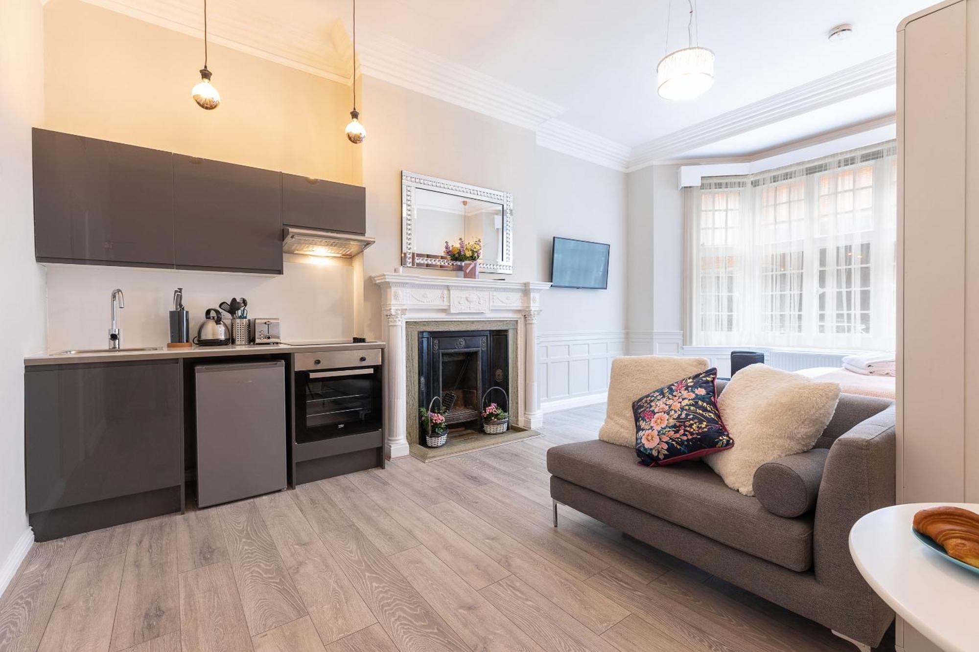 Air Conditioned Apt High St Kensington London Exterior photo