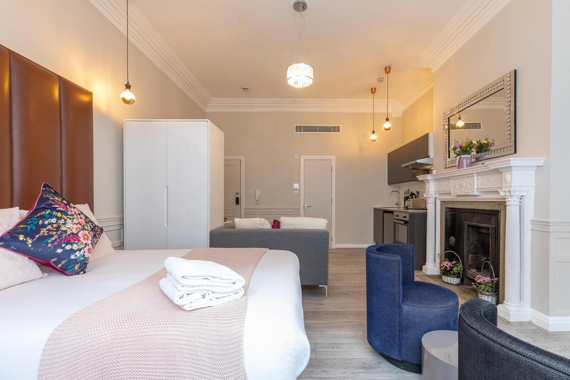Air Conditioned Apt High St Kensington London Exterior photo